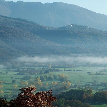 Il Sorriso Dei Monti Bed & Breakfast Orvinio Екстериор снимка