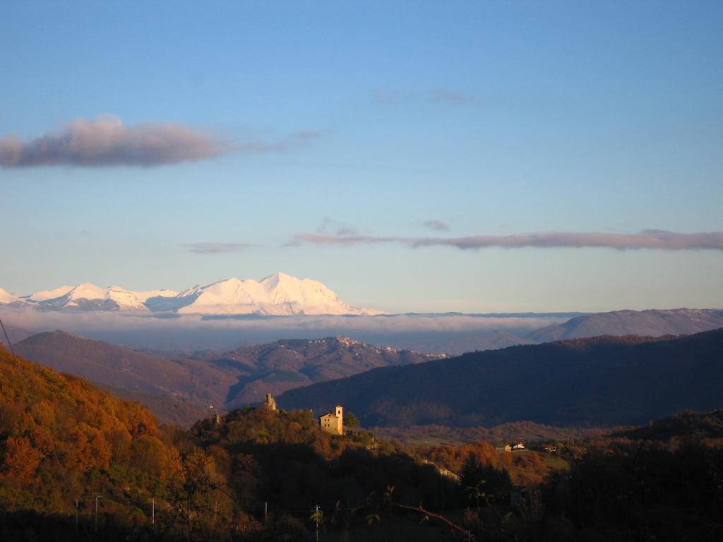 Il Sorriso Dei Monti Bed & Breakfast Orvinio Екстериор снимка
