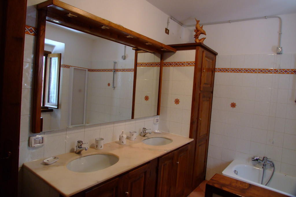 Il Sorriso Dei Monti Bed & Breakfast Orvinio Екстериор снимка